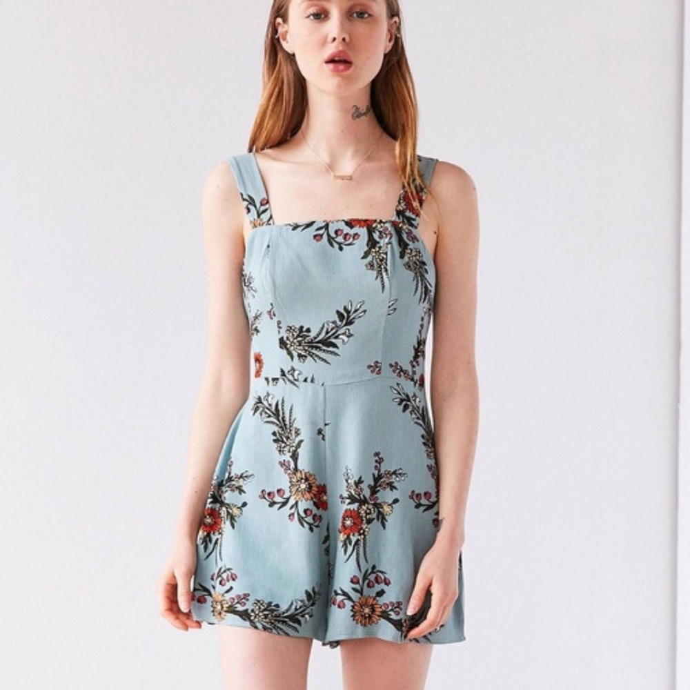Kimchi blue floral romper